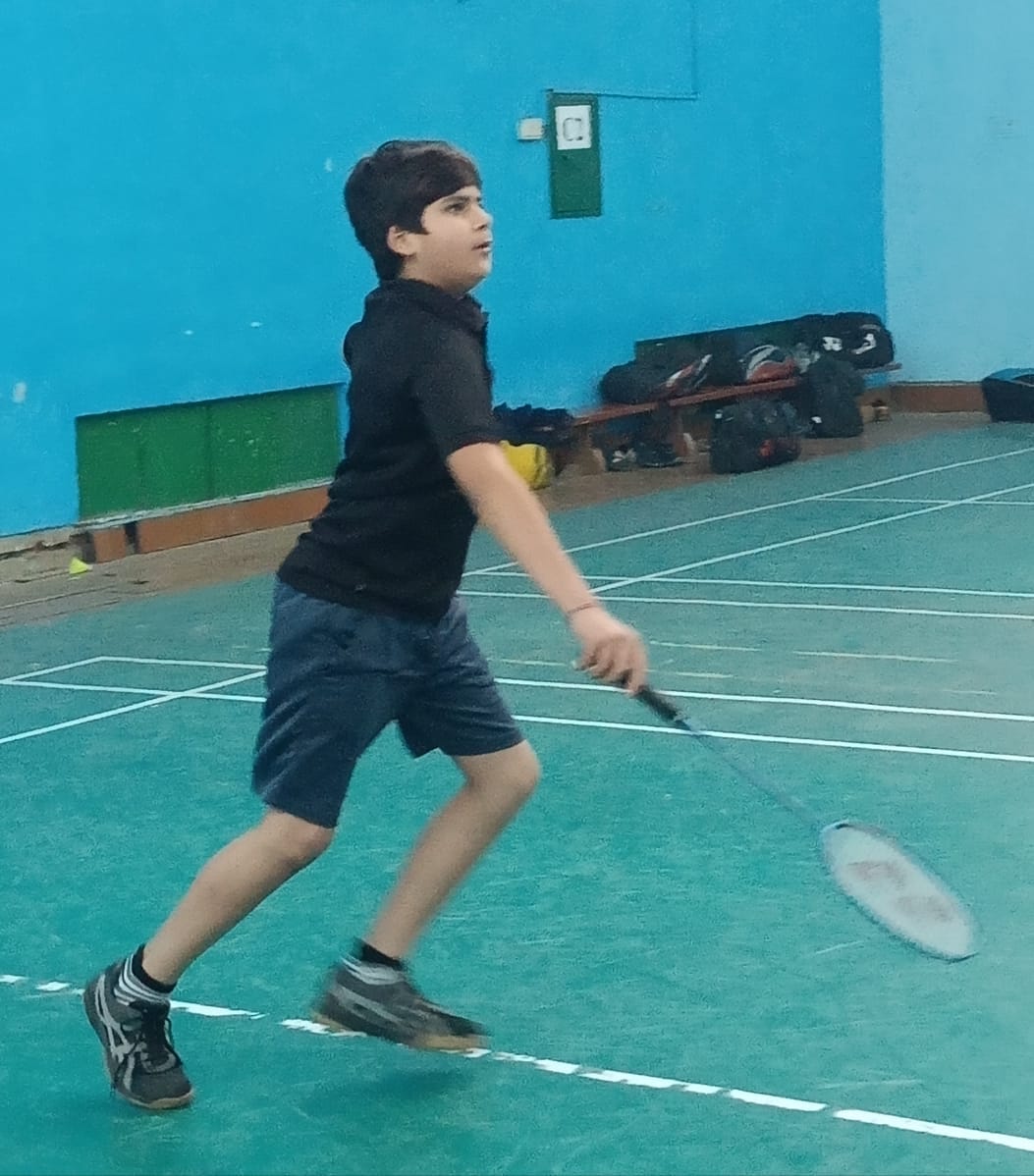 Dorilal won in Kho-Kho, LH Mill in cricket and Divyashu won in badminton.