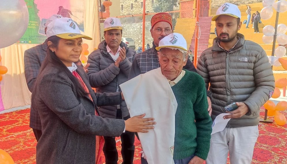 Senior voters honored on National Voters' Day