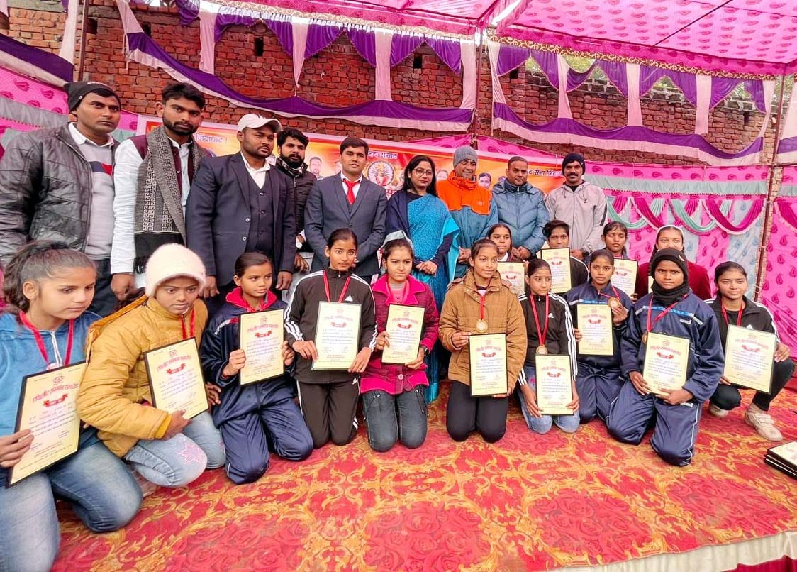 MP honored the players