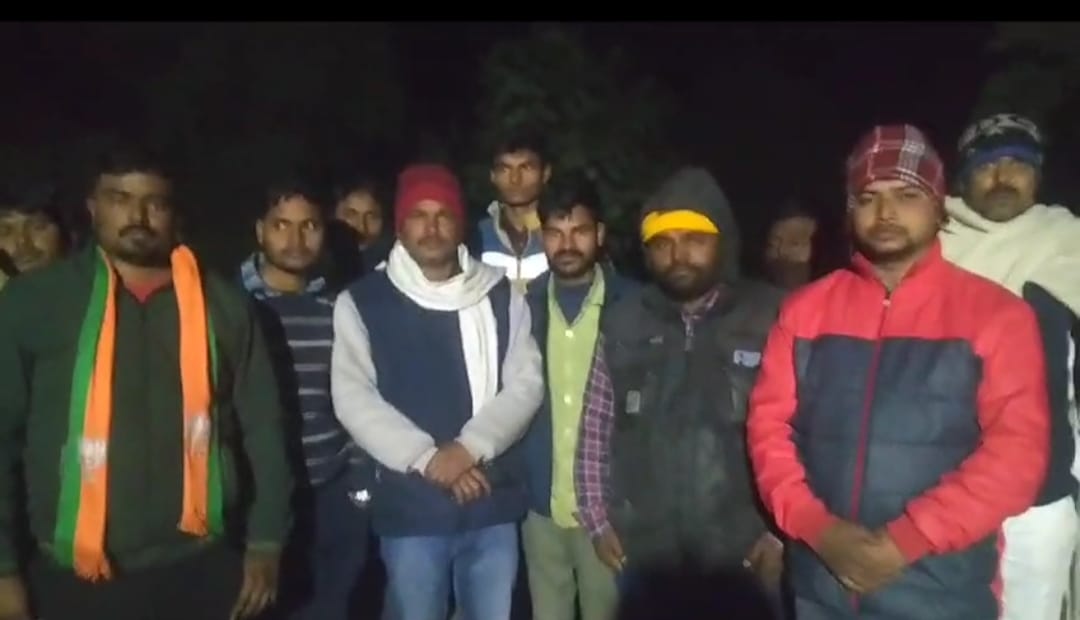 Shakti Kendra coordinator detained, ruckus at the police station