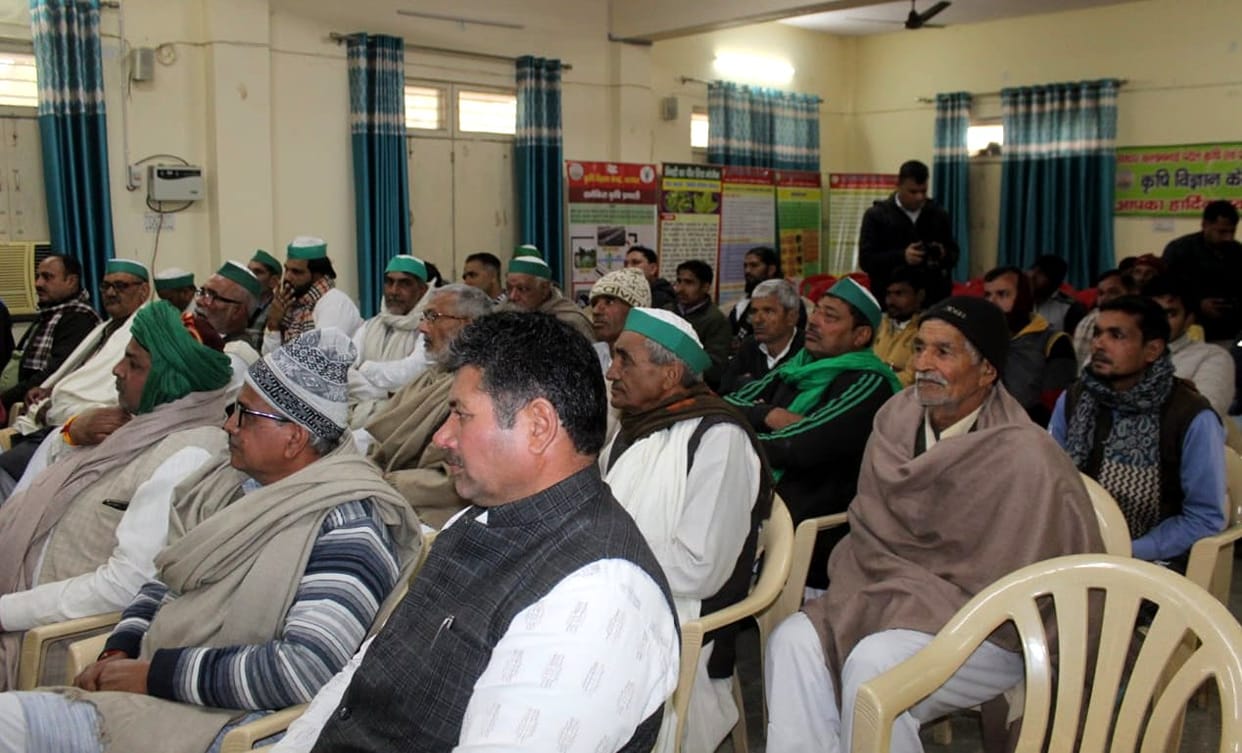 Farmers raised the problem of destitute cattle during Farmer's Day