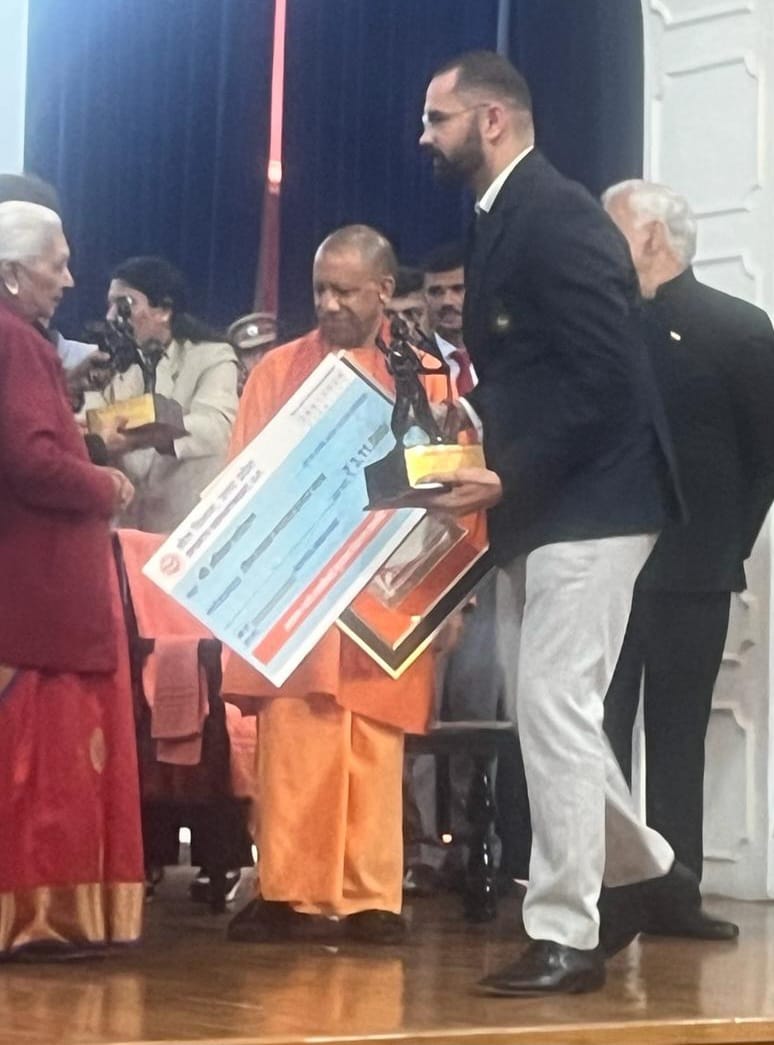 Sweets distributed in celebration of Akhil receiving Laxman Award