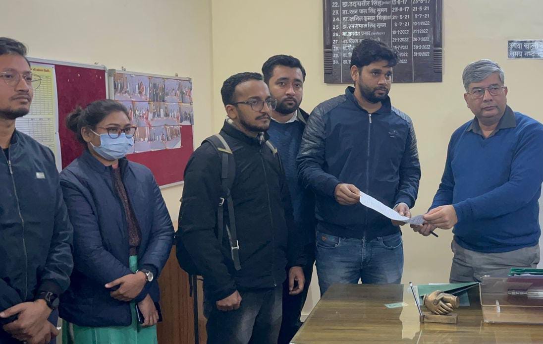 Attendants beat up doctor during emergency, police did not reach