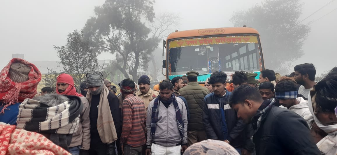 Four people lost their lives in road accidents, one in critical condition