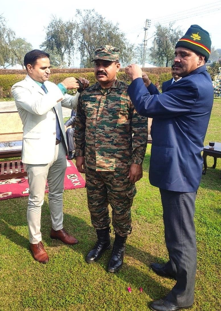 Village Akbarpur Village Vikram Singh became Honorary Captain in the Army