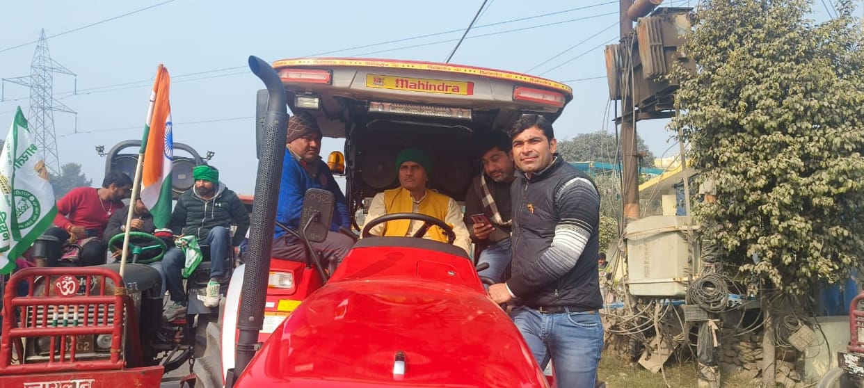BKU Tikait workers took out tractor march in Shamli city