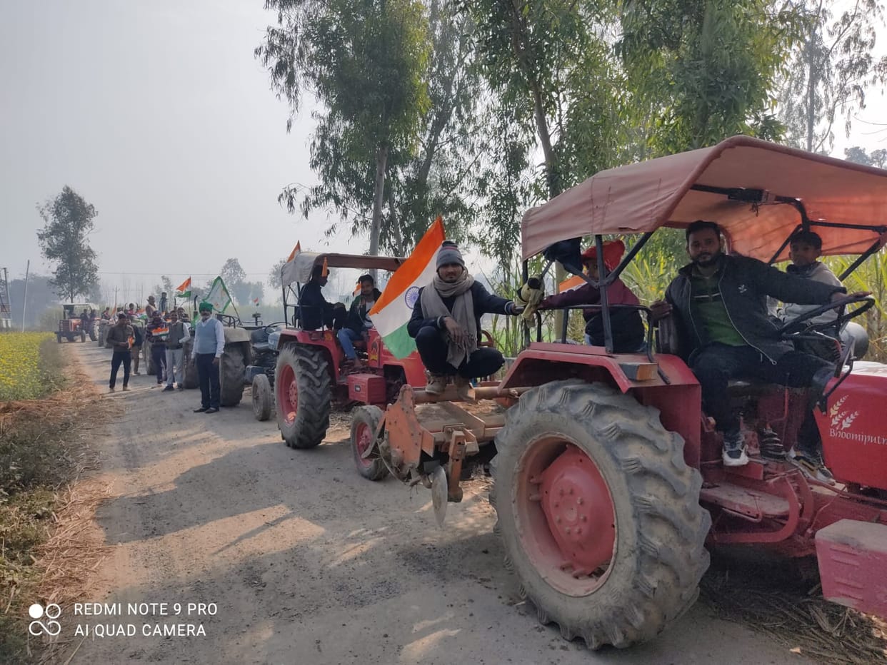 Farmers took out Tractor Tiranga Yatra regarding sugarcane price increase