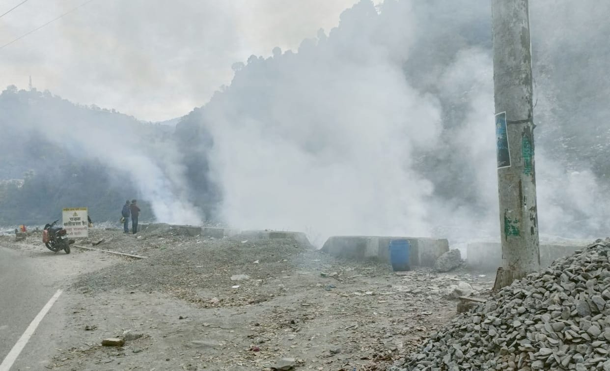Garbage burnt near Shitala bridge, Pollution Control Board issues notice to NP