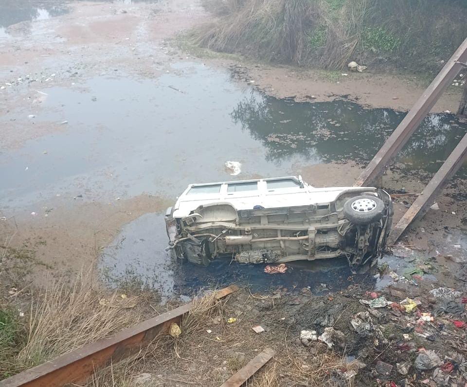 Bolero fell from the bridge into the river due to fog