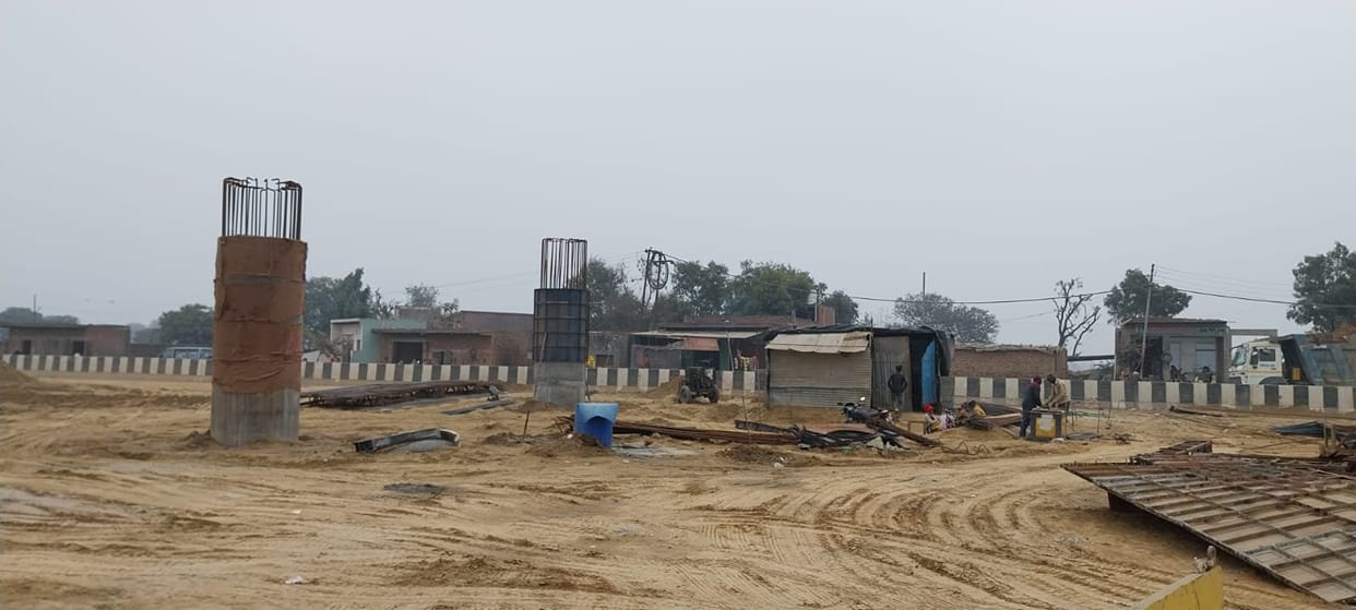 Pillar construction started on Economic Corridor, preparation of road soon