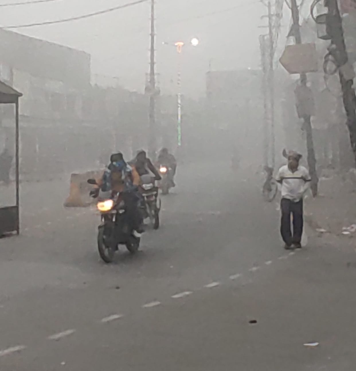 Fog and clouds prevailed, temperature reached 7.2 degrees