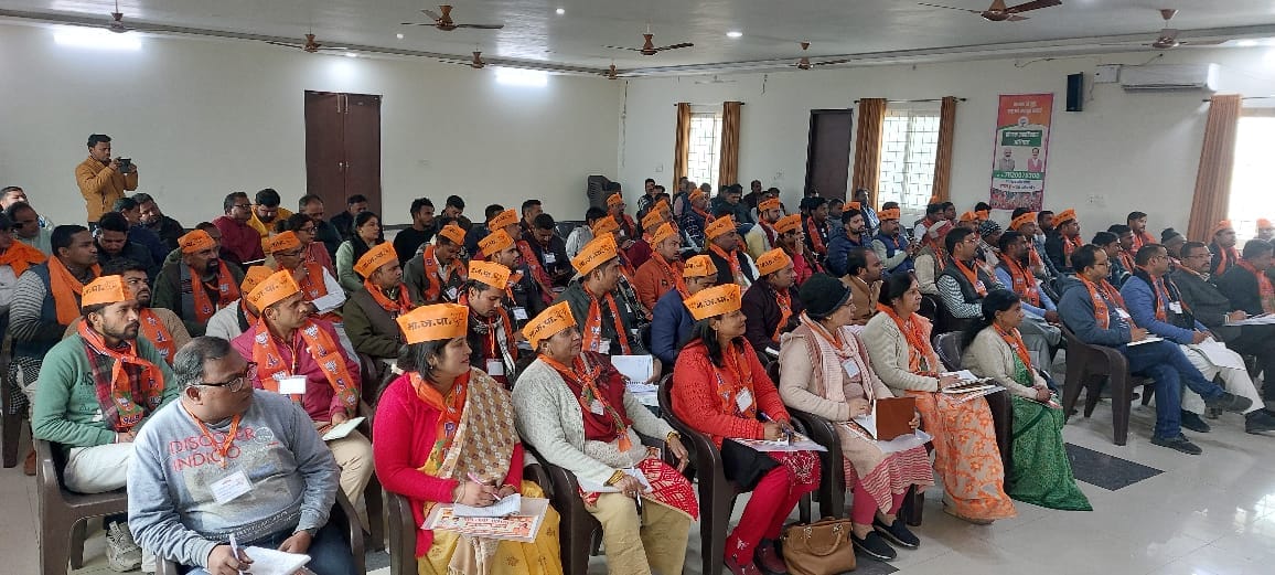 Go to every village and tell the achievements of the government: Gulshan