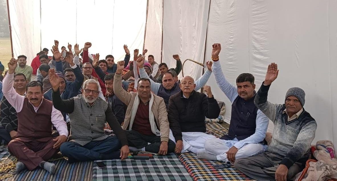 Patwari-lawmen's strike extended till 31
