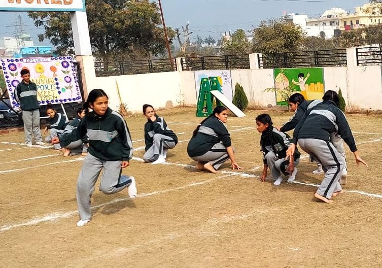 Tanu stood first in the marathon, Amanat stood second.