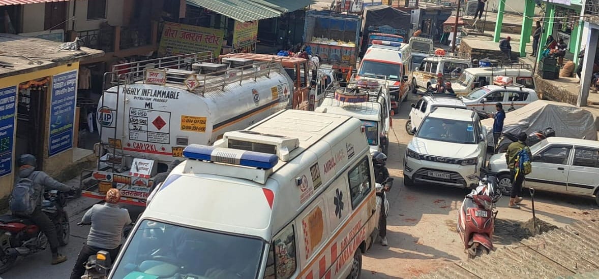 Ambulance stuck in jam, patient lost his life, jam could be cleared after a long time