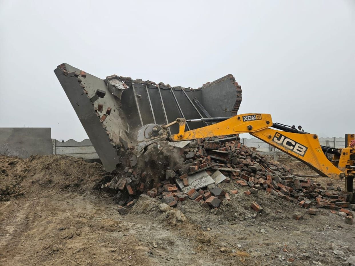 two hundred buildings will be demolished in Khudaganj for highway widening