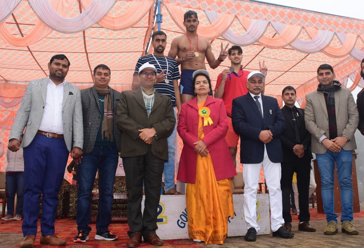 Nitesh Kumar first in 100 meter race
