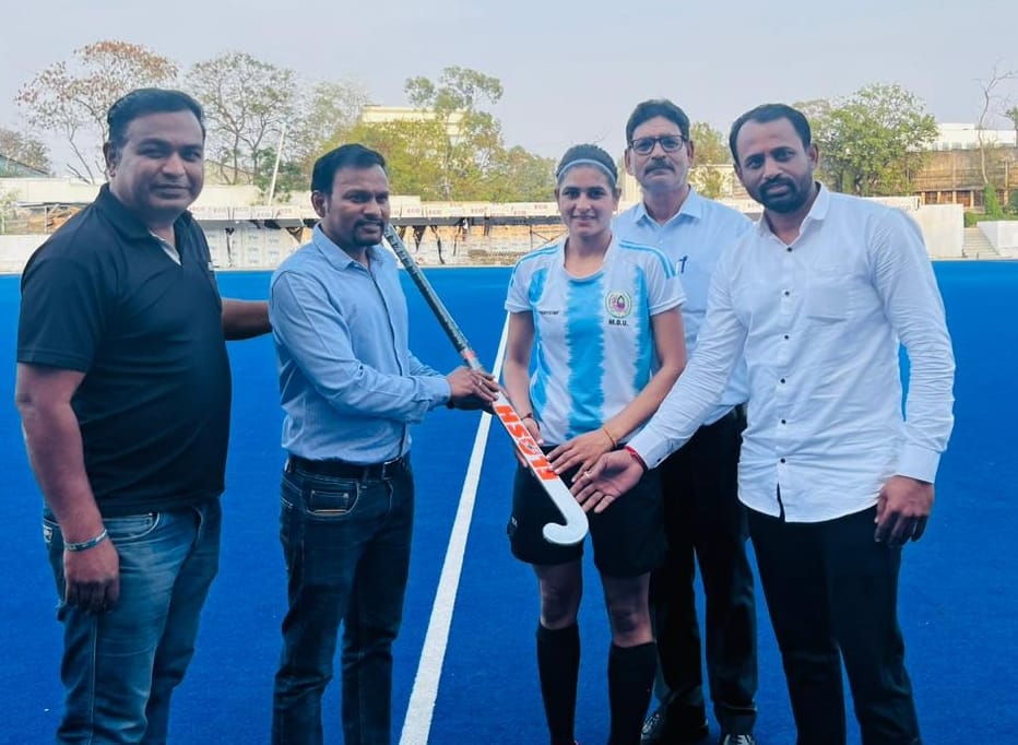 Priyanka won the match by scoring four goals in the hockey match.