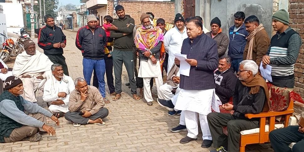MLA Ghanshyam listened to people's problems under Chalo Gaon campaign