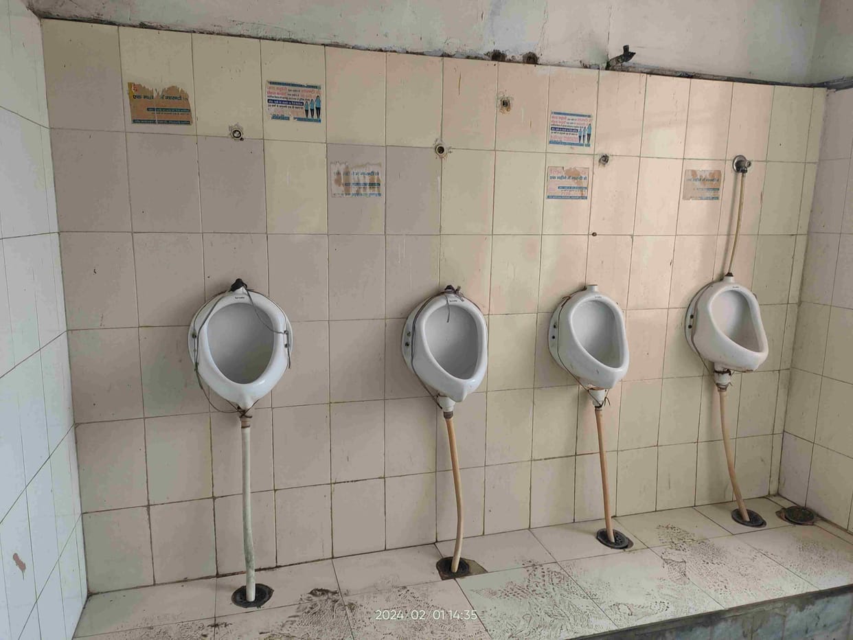 24 public toilets of Mini Secretariat will be renovated