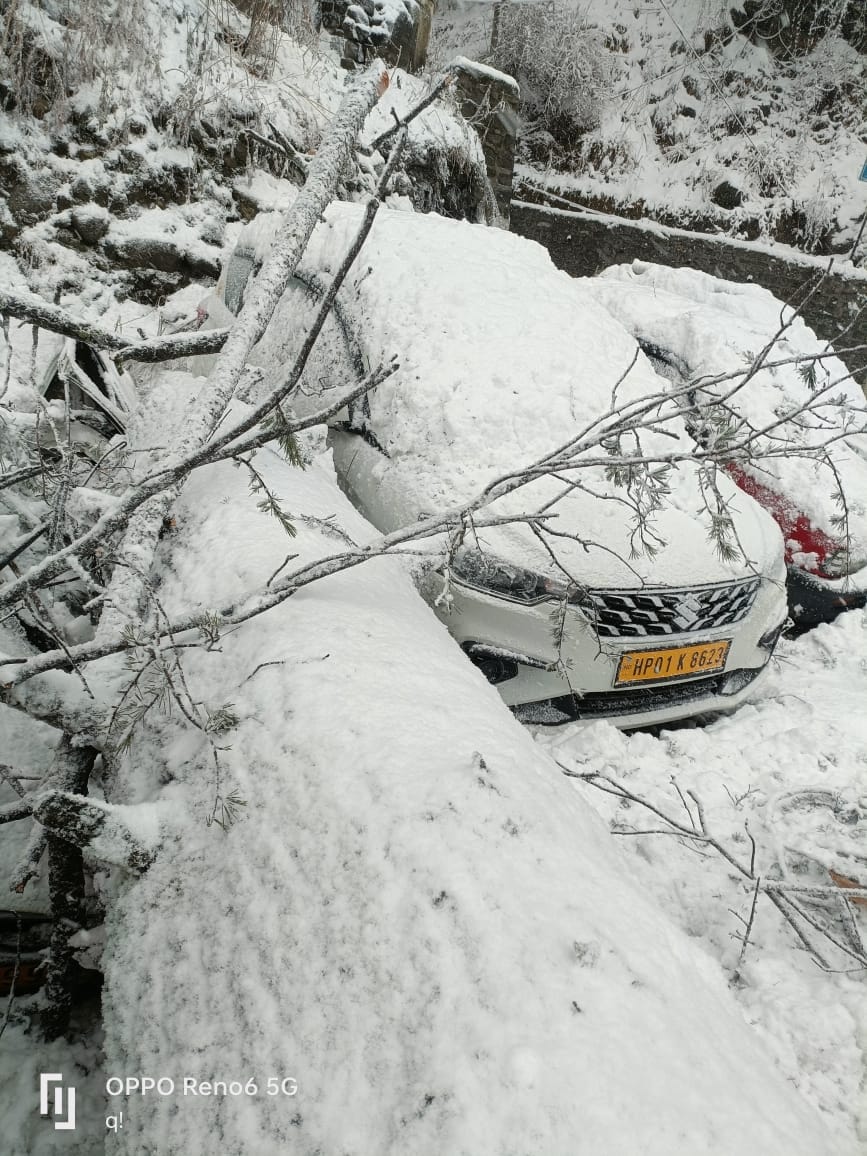 Darkness spread in hundreds of villages due to power failure in Kullu