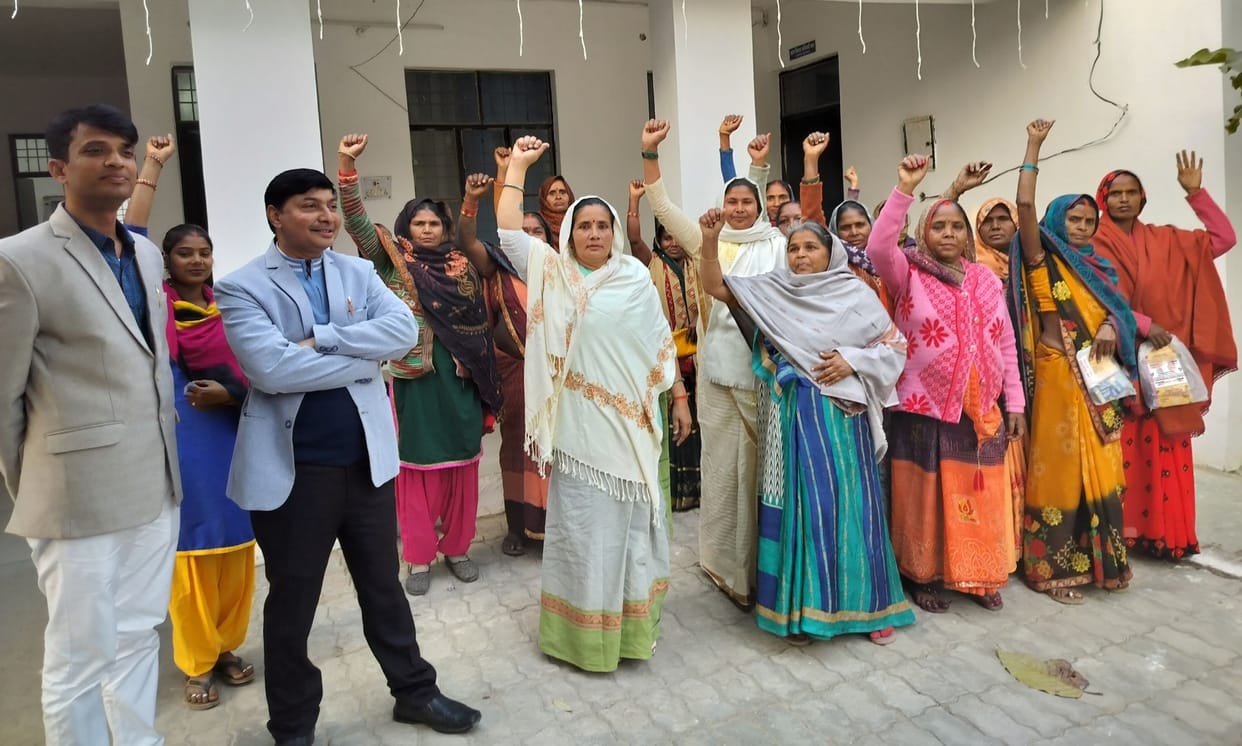 Group of women surrounded BDO office, made allegations