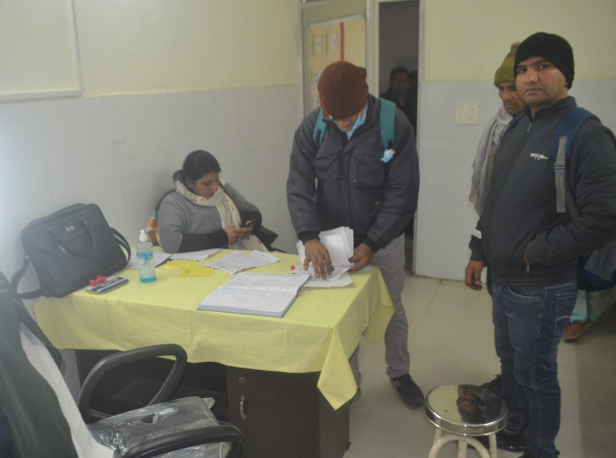 Many doctors missing in district hospital, patients worried