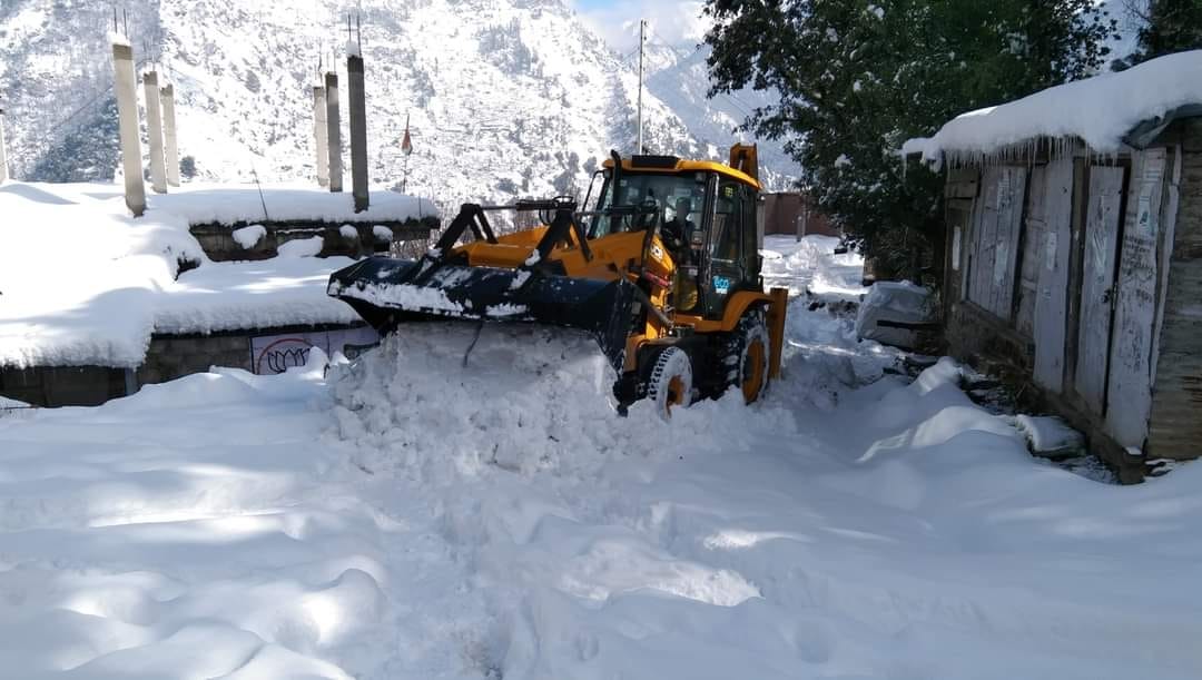 Sainj-Neuli-Shancher road restored for small vehicles