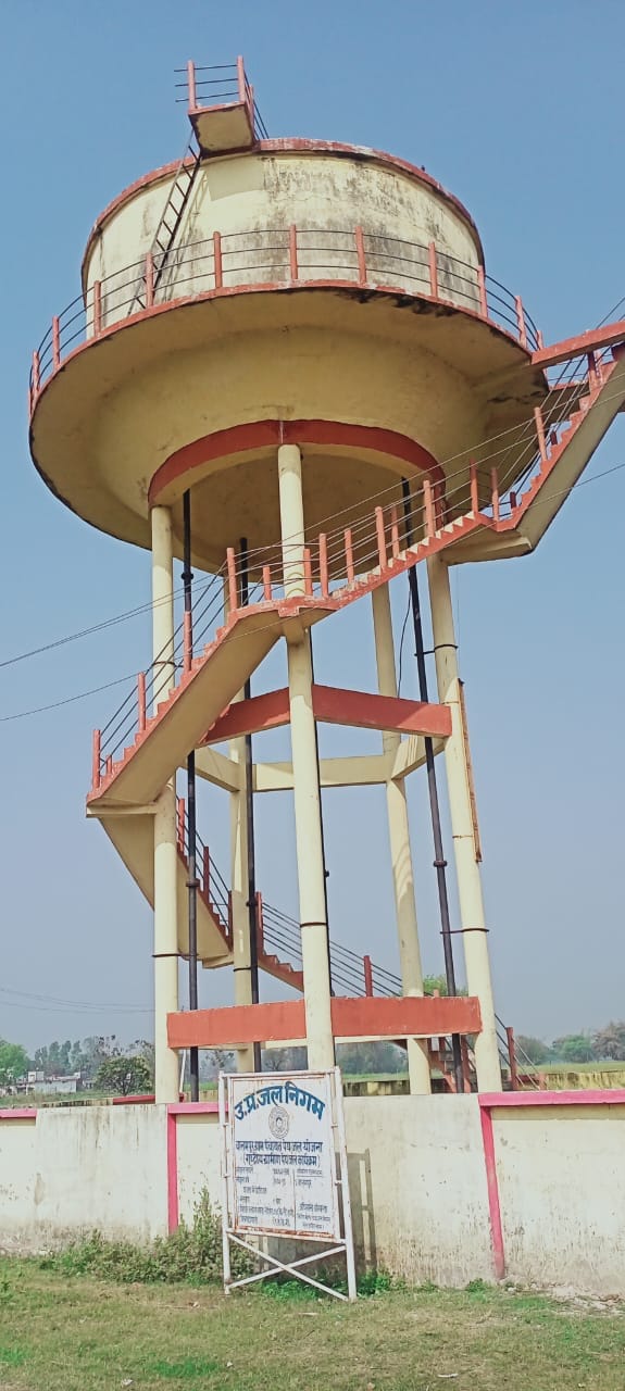 Idleness: At some places the water tank is incomplete and at some places the work of laying pipeline