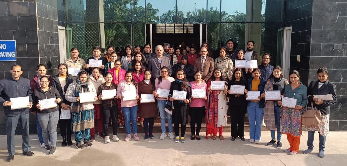 Seven day workshop on research topic concluded