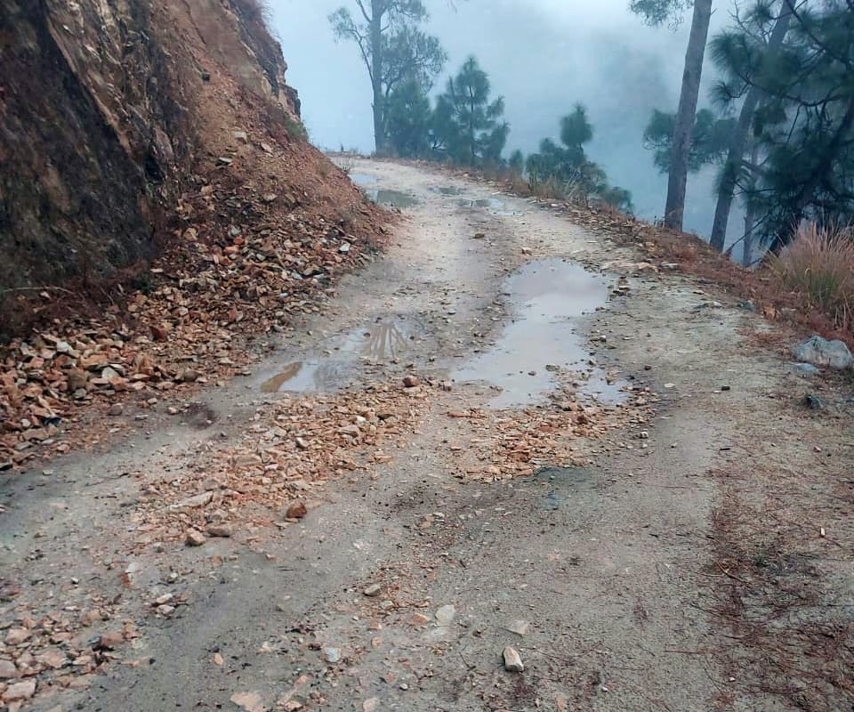 Villagers upset due to poor condition of Lakhtoli Nayil road