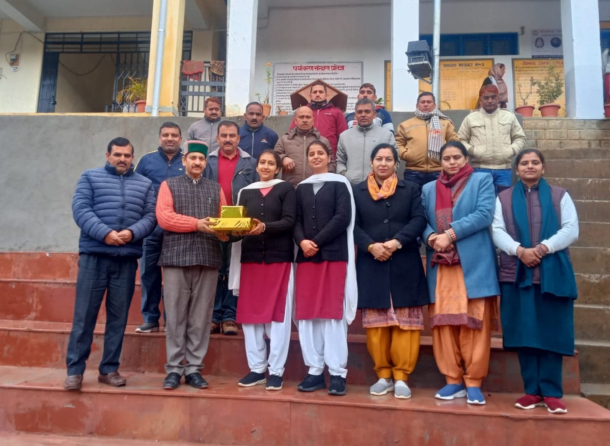 Teachers should work to provide stress free education to children: Desh Raj