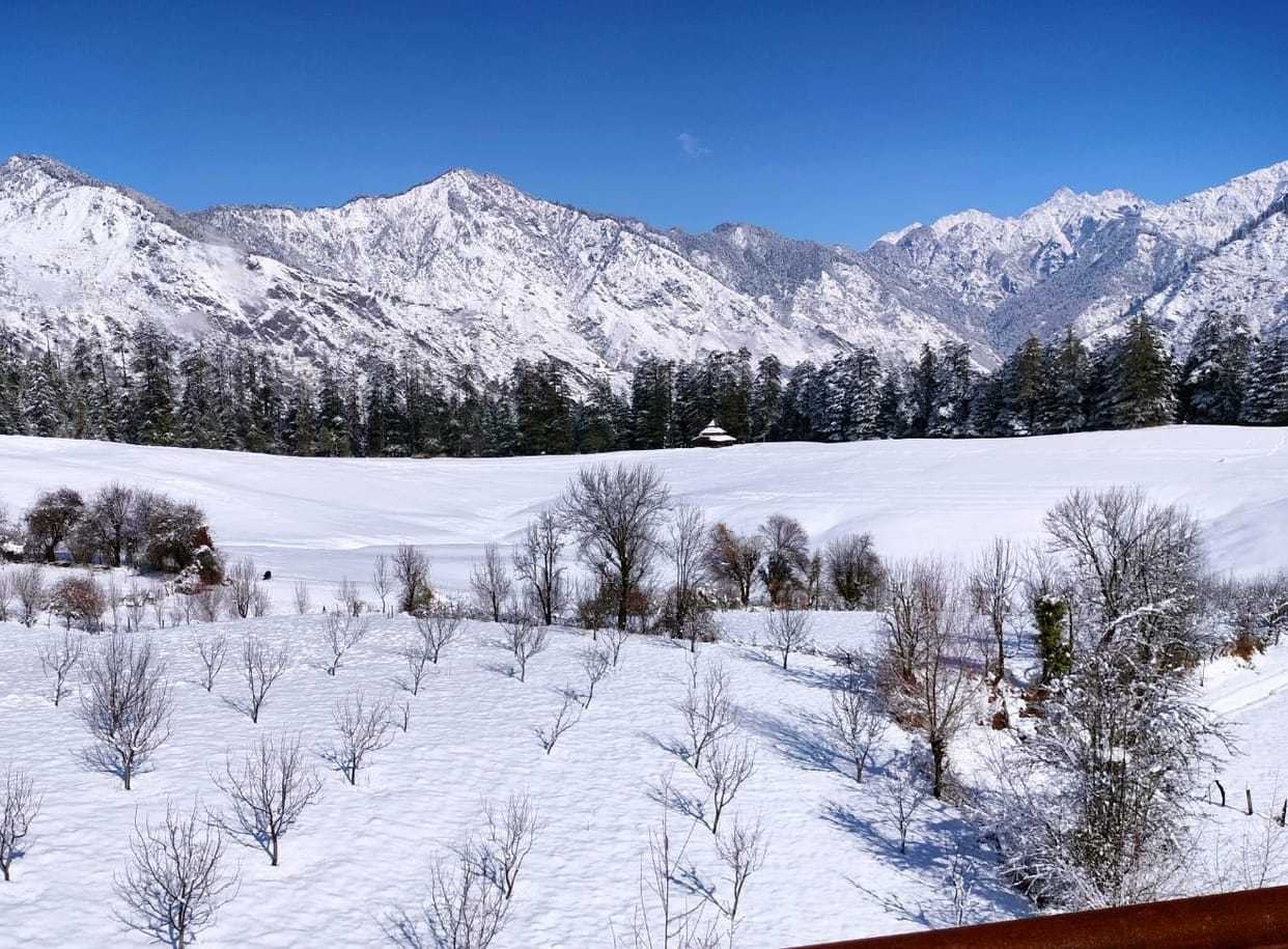 Villages cut off due to closure of roads, 80 routes affected