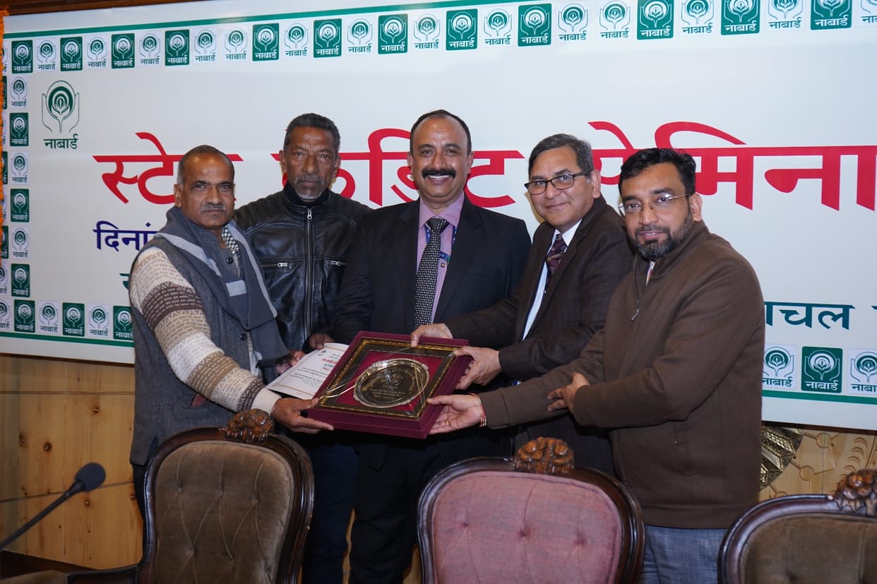 Nadaun's Sera Cooperative Society honored for better work