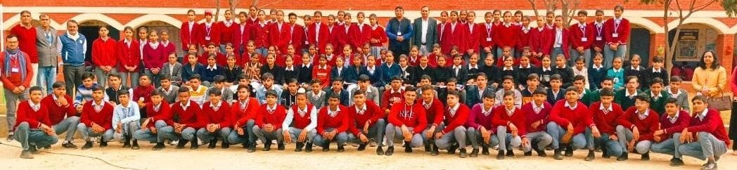 Students of Government School Ujhana saw the mini library.