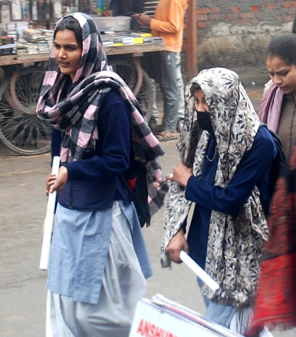 Cold and discomfort increased due to fog, temperature dropped by three degrees