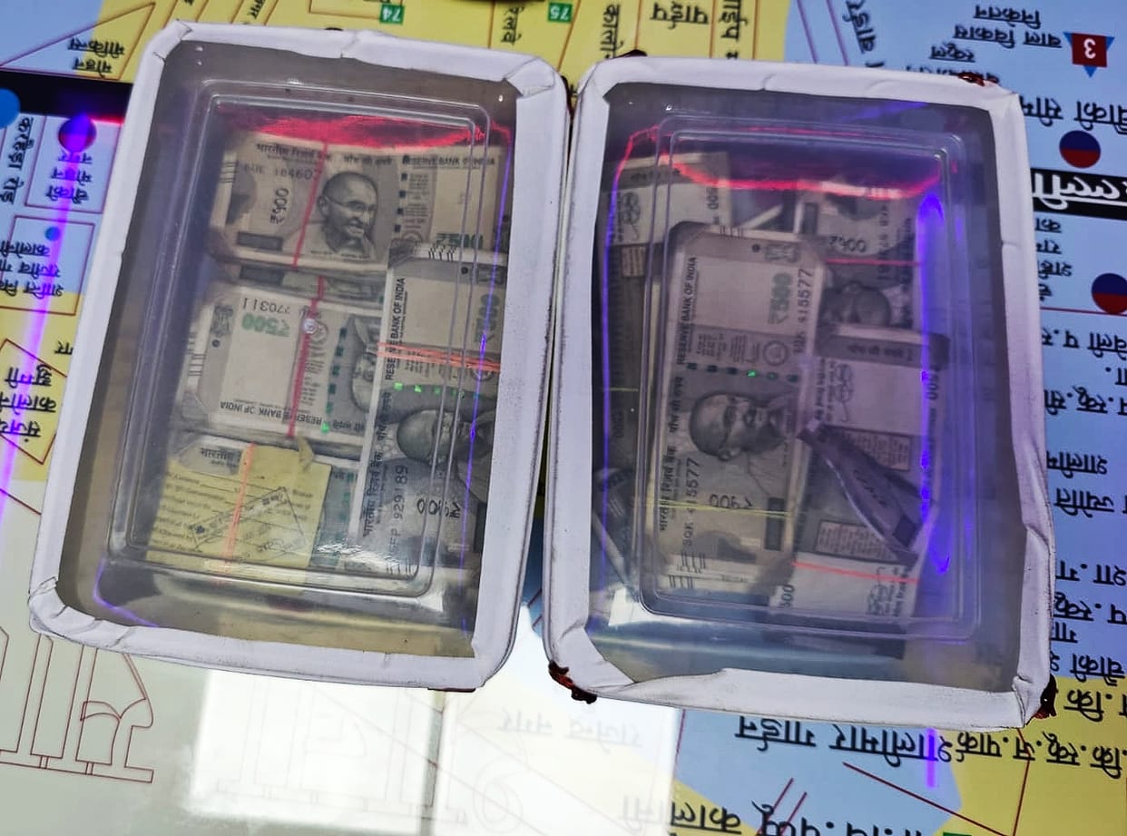 Employee pretended to commit robbery by hiding seven lakh rupees at home