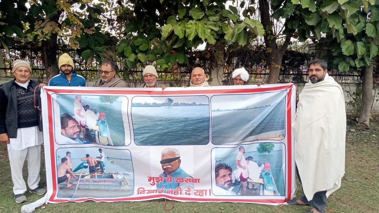 Farmers' protest continues in protest against not receiving compensation