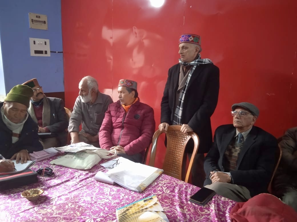 Government should release installments of DA and arrears: Thakur