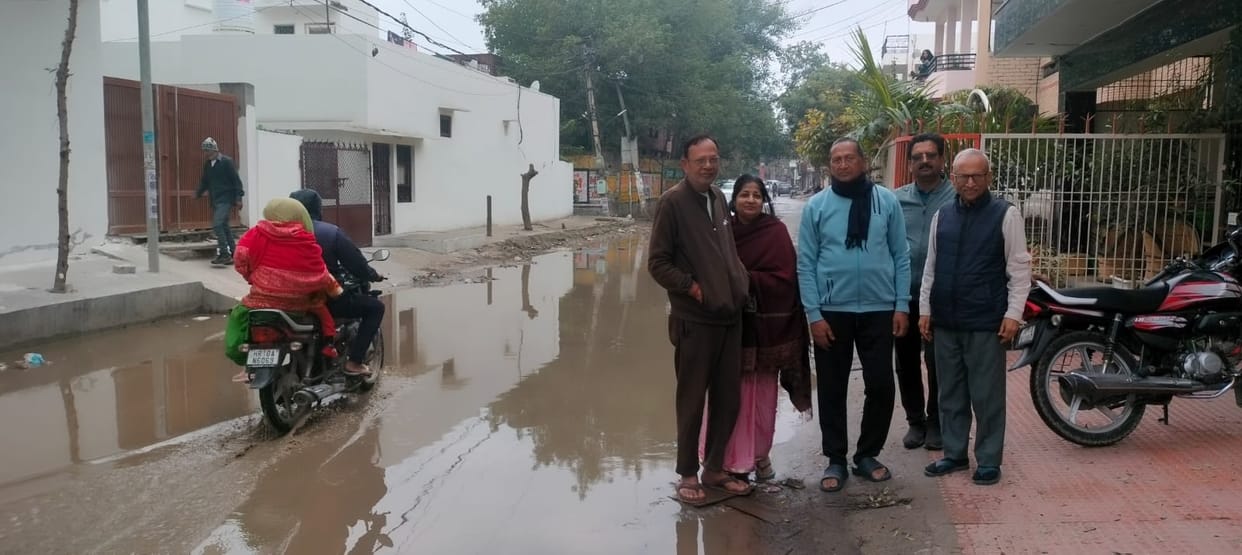 Water stopped due to drain construction work, streets of Old Housing Board Colony filled with water