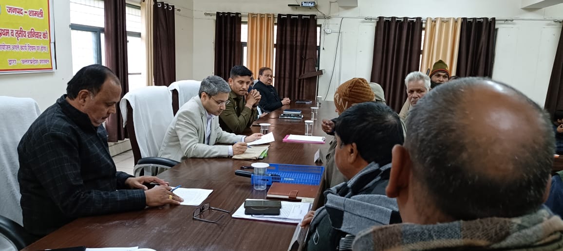 Complaints received for complete resolution should be resolved on priority: DM