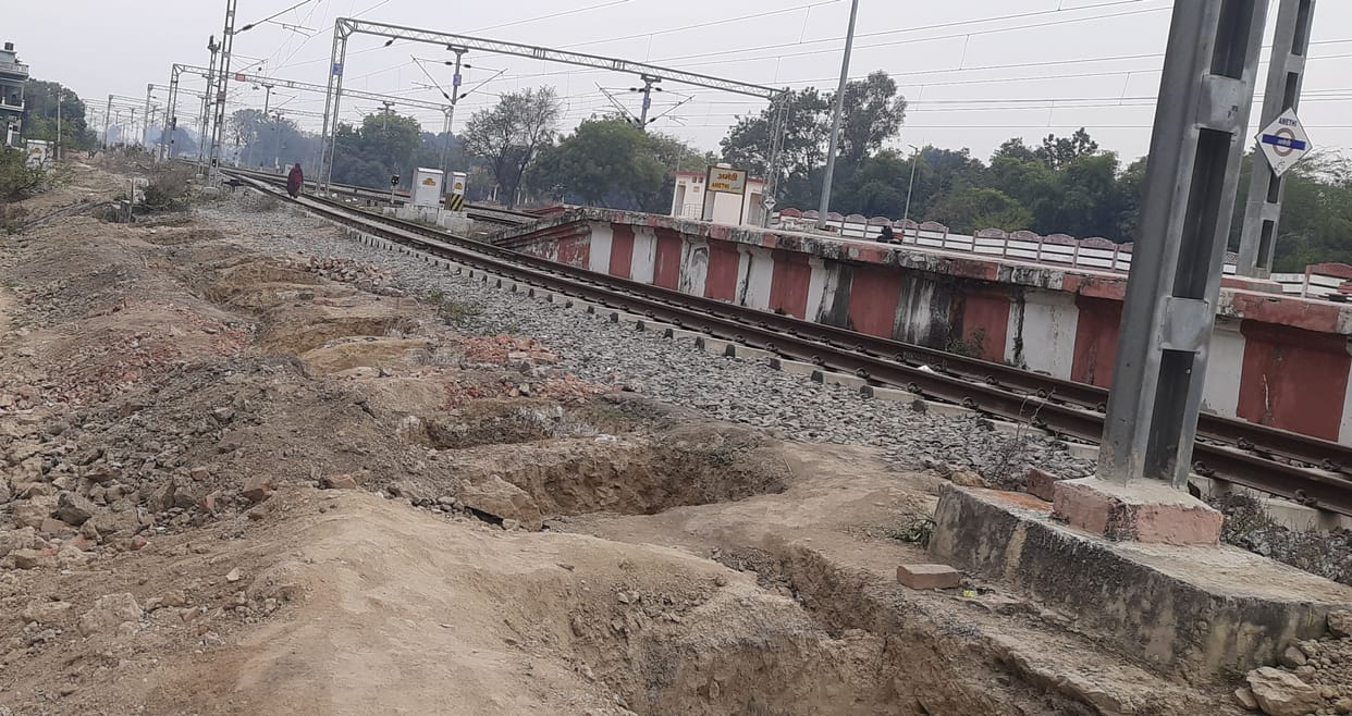 Amethi and Gauriganj railway station work halted