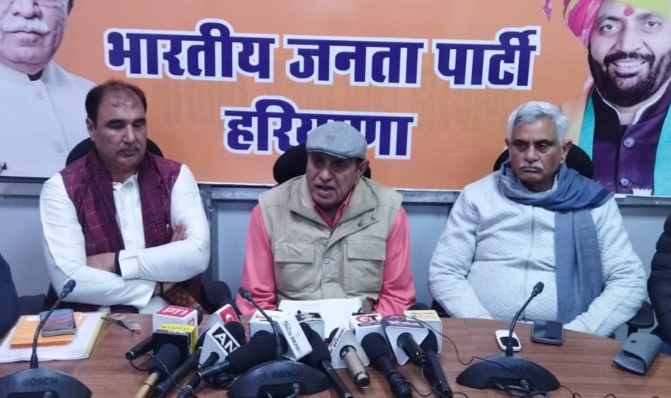 Country's security is paramount, raising questions on Agneepath scheme is wrong: DP Vats