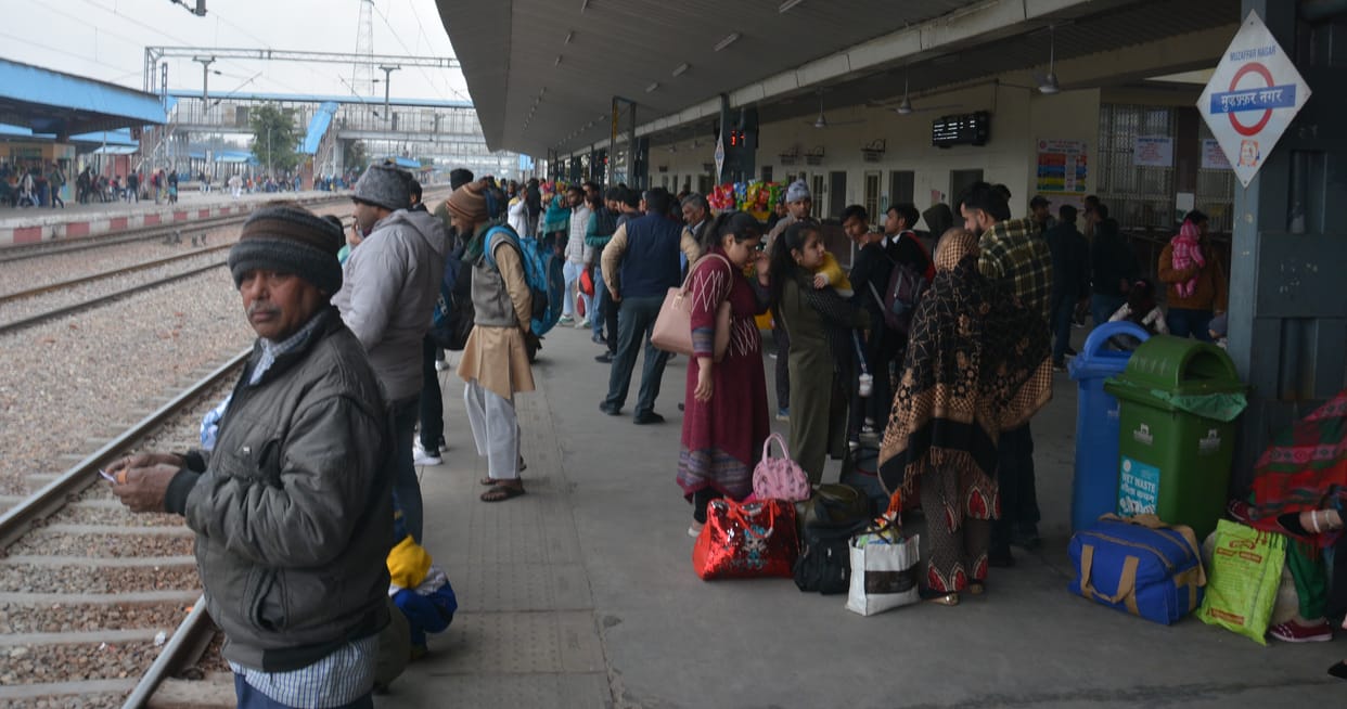 Golden Temple diverted, Rishikesh and Chhattisgarh Express remained cancelled.
