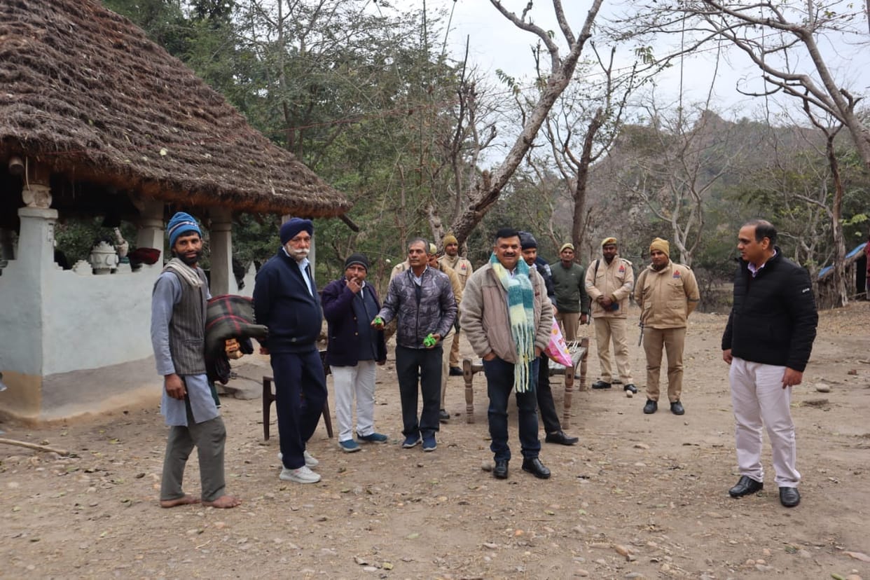 Forest Gurjars should be provided benefits of government schemes: DM