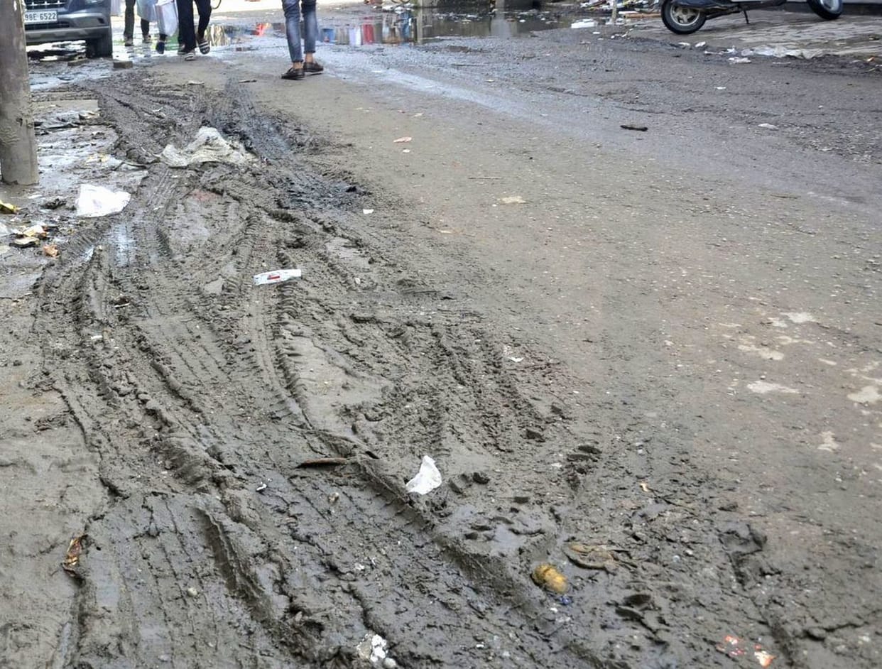 The condition of the city's roads is bad, the condition is expected to improve with the budget.