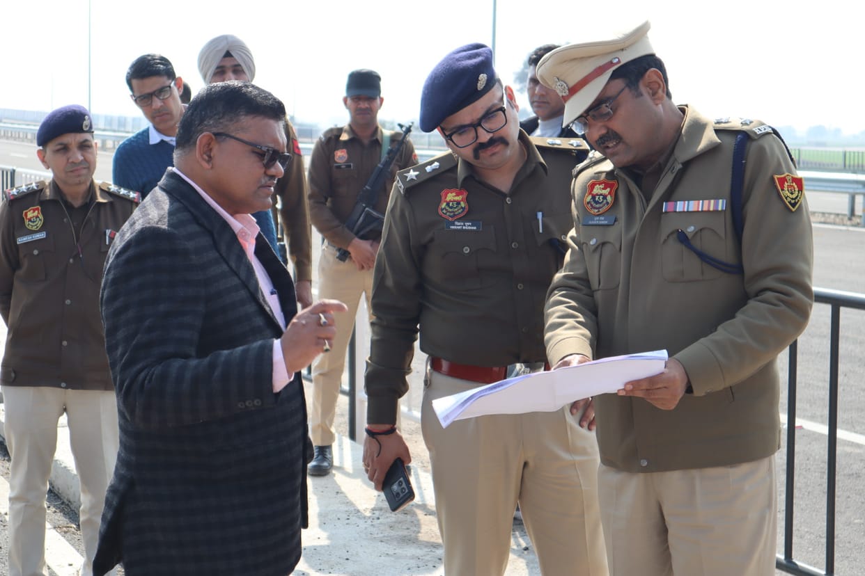 Newly appointed ADGP of Hisar division visited Sirsa and Dabwali police districts.