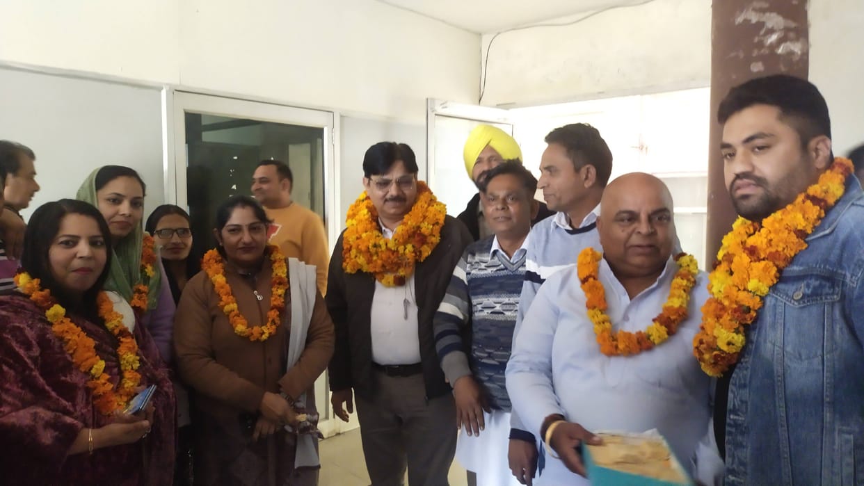 Councilor Ramesh for one year, Arjun, Kiran and Radha for 6 months each were elected as members of the payment approval committee.