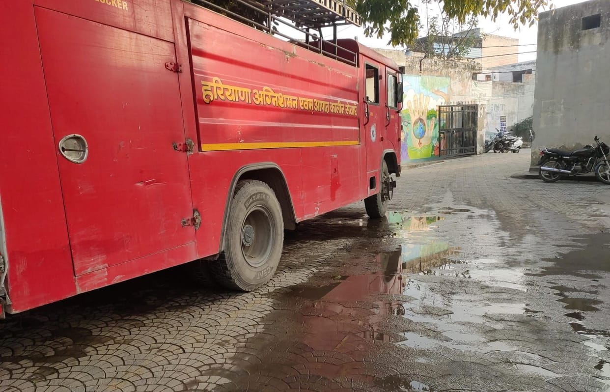 Tanks of fire engines leaked due to lack of maintenance
