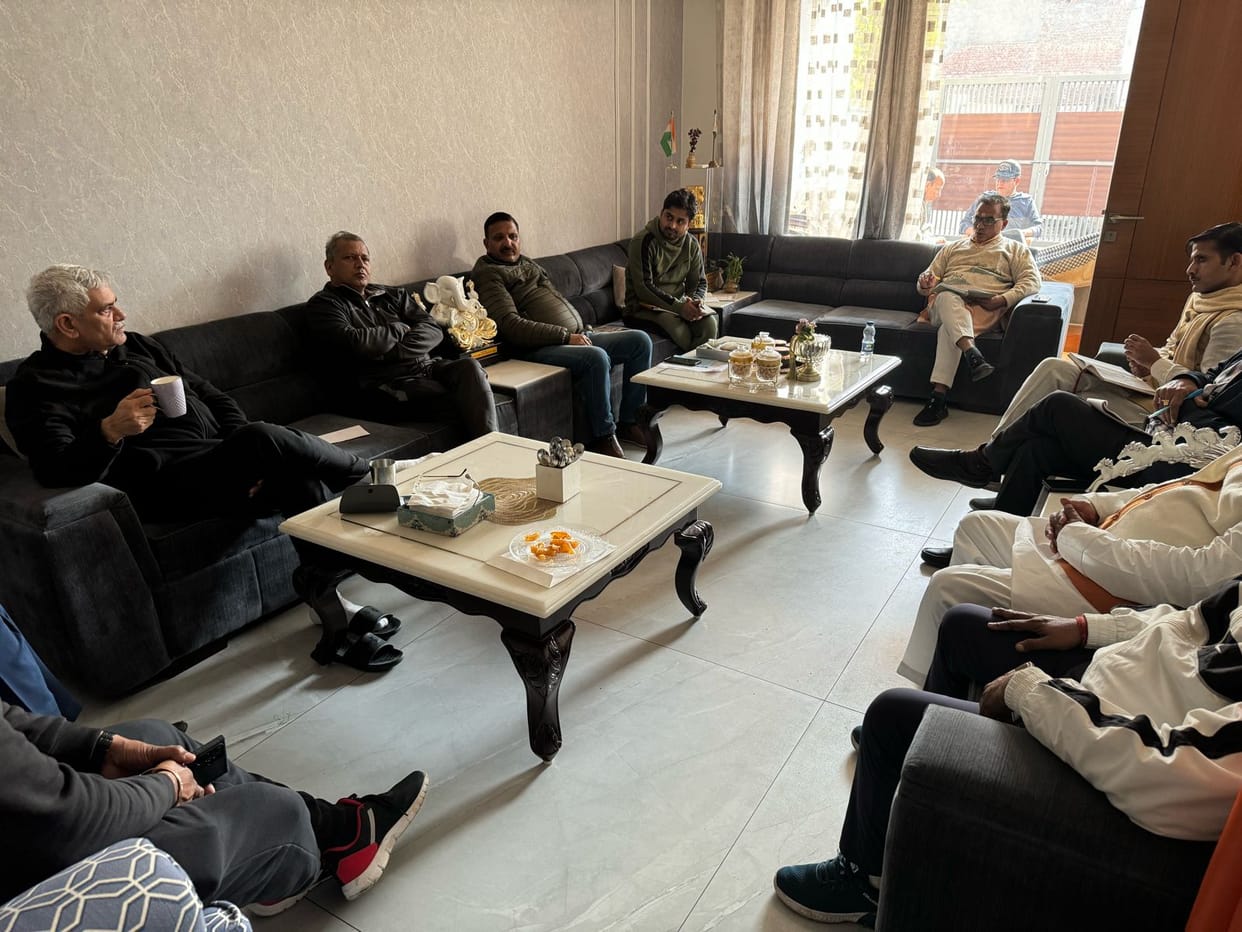 Former minister held a meeting with all three chambers of the assembly